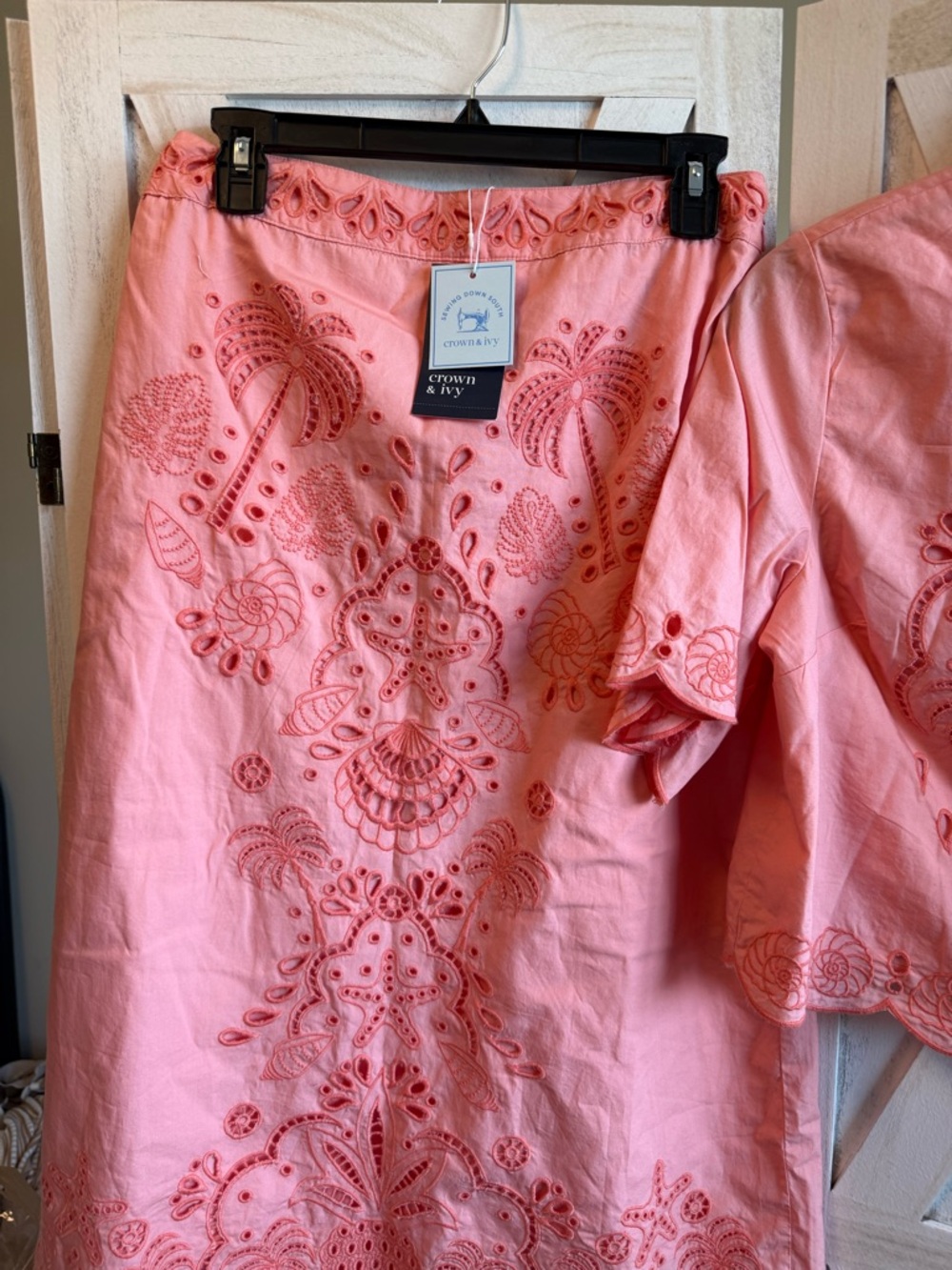 crown & ivy Sewing Down South Coral Blast Embroidered Top and Skirt Set - Picture 10 of 11
